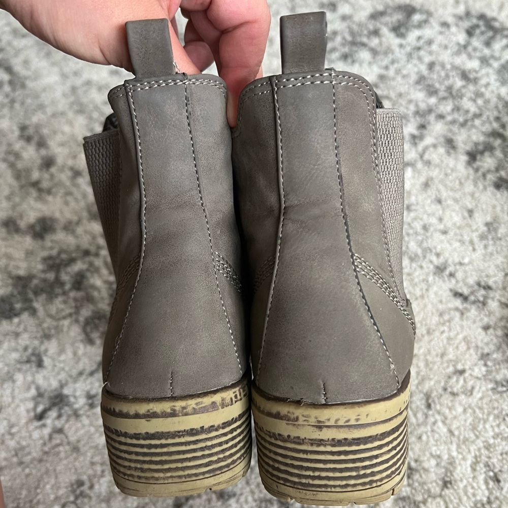 Maurice’s Chelsea boot - Picture 3 of 4